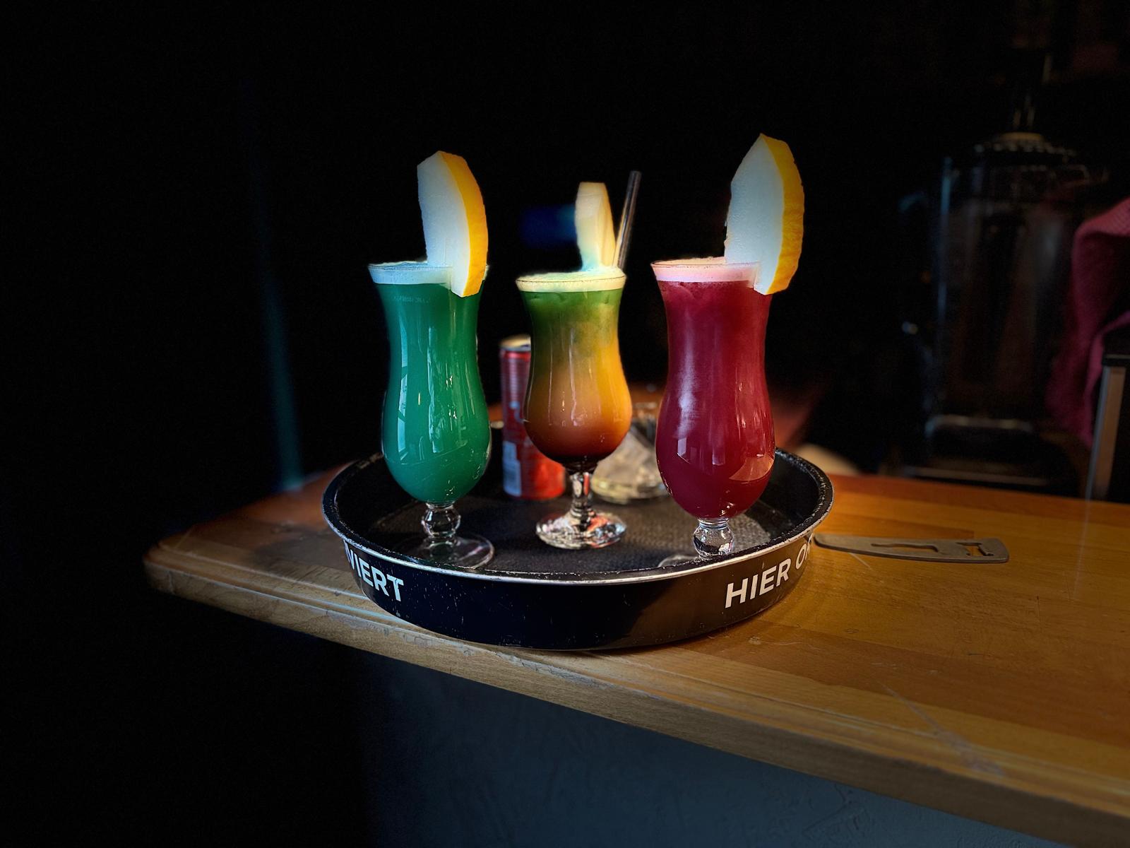 Cocktails bei Nacht